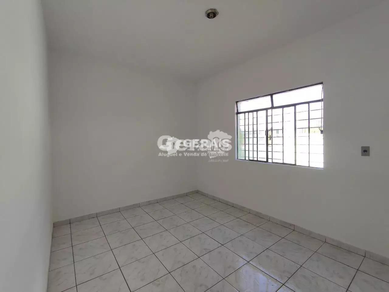 Casa à venda no ANTONIO FONSECA: 07 - QUARTO 01