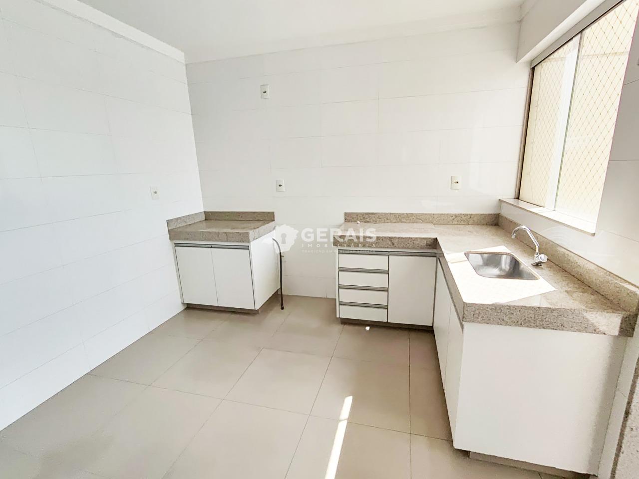 Apartamento para aluguel no CENTRO: 04- COZINHA