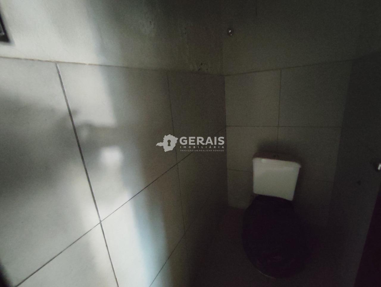 Galpão para aluguel no CENTRO: 07- BANHEIRO SOCIAL 03
