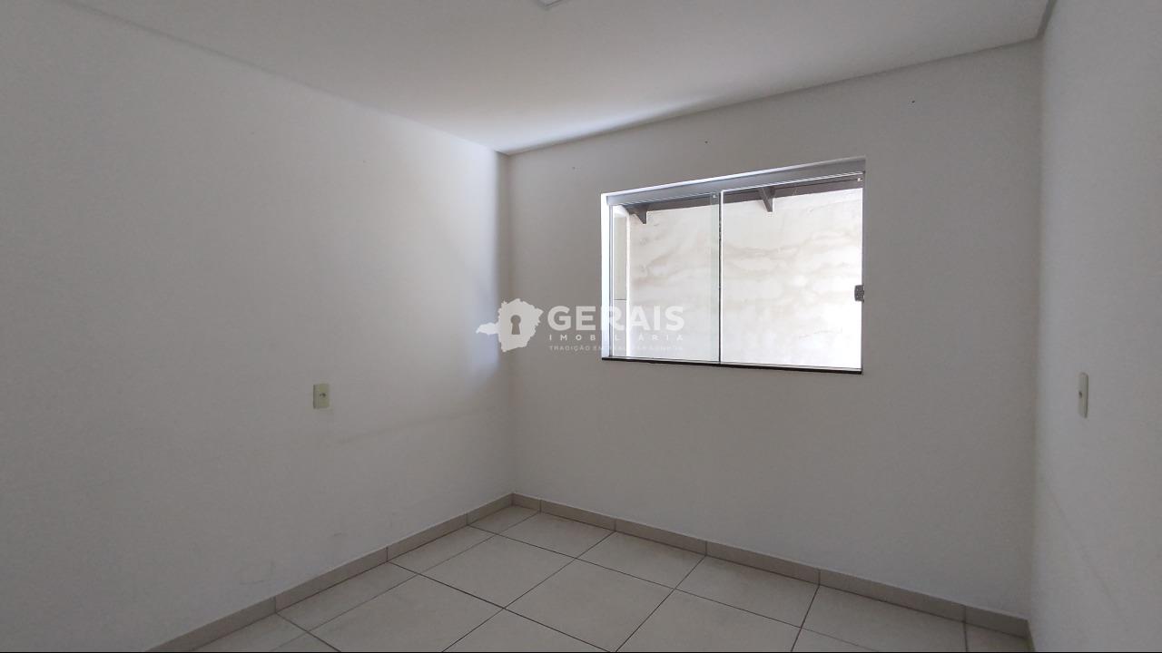 Sobrado à venda no CIDADE NOVA: 06 - QUARTO 01