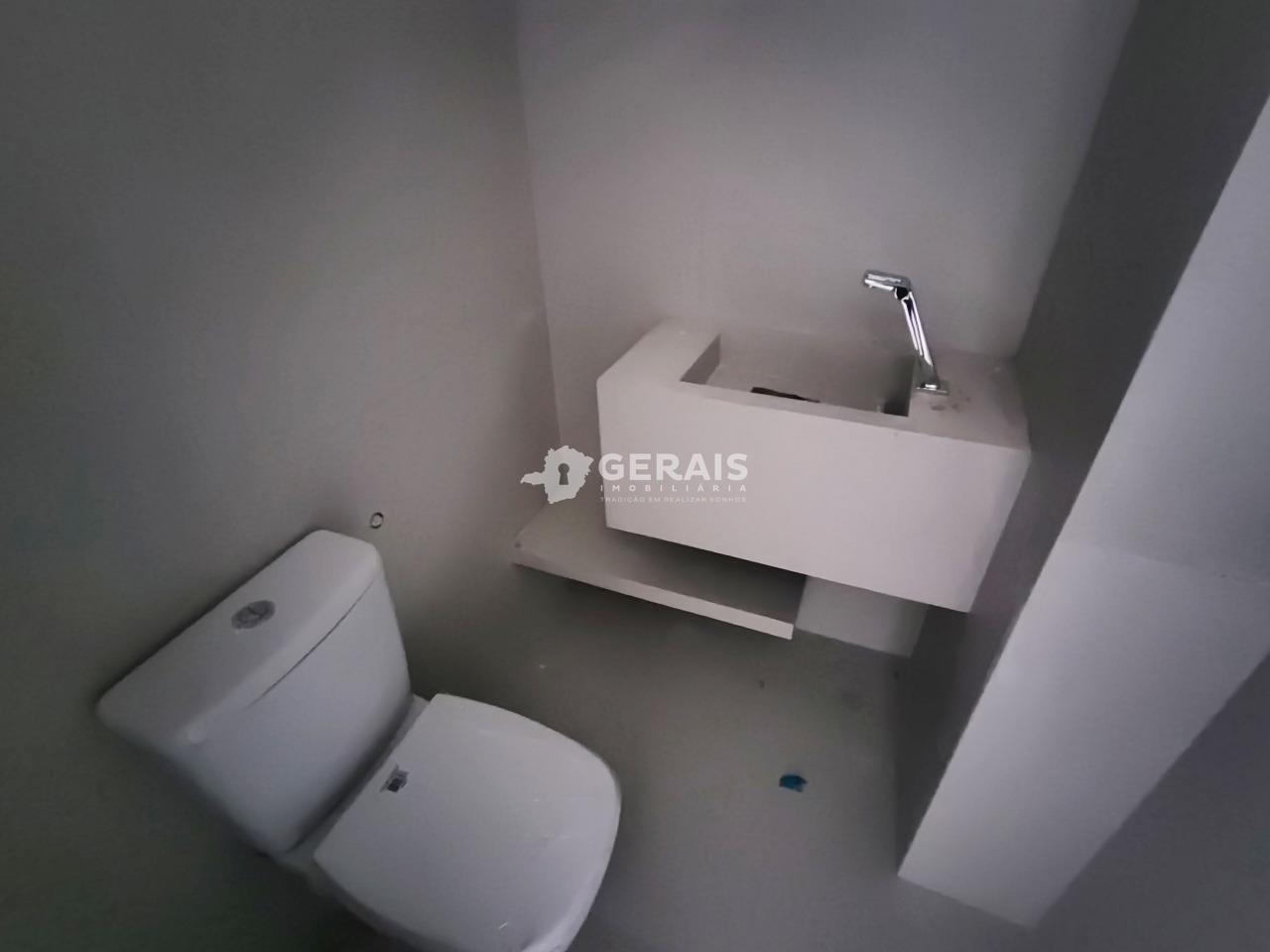 Sala para aluguel no CENTRO: 06- BANHEIRO SOCIAL