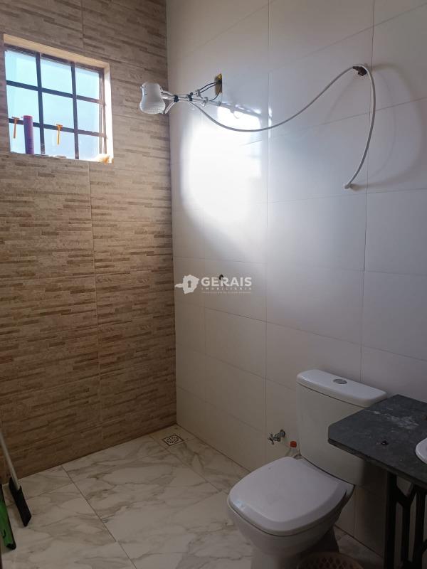 Sítio à venda no PRATA DE CIMA: 07 - BANHO SOCIAL