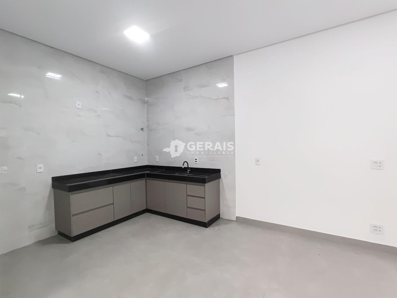 Casa à venda no Walchir Resende Costa: 05- COZINHA