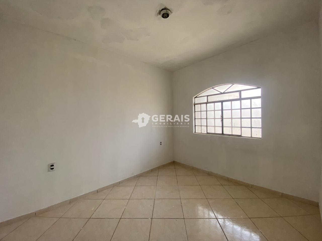 Casa à venda no GERALDO PEREIRA: 06- QUARTO 01