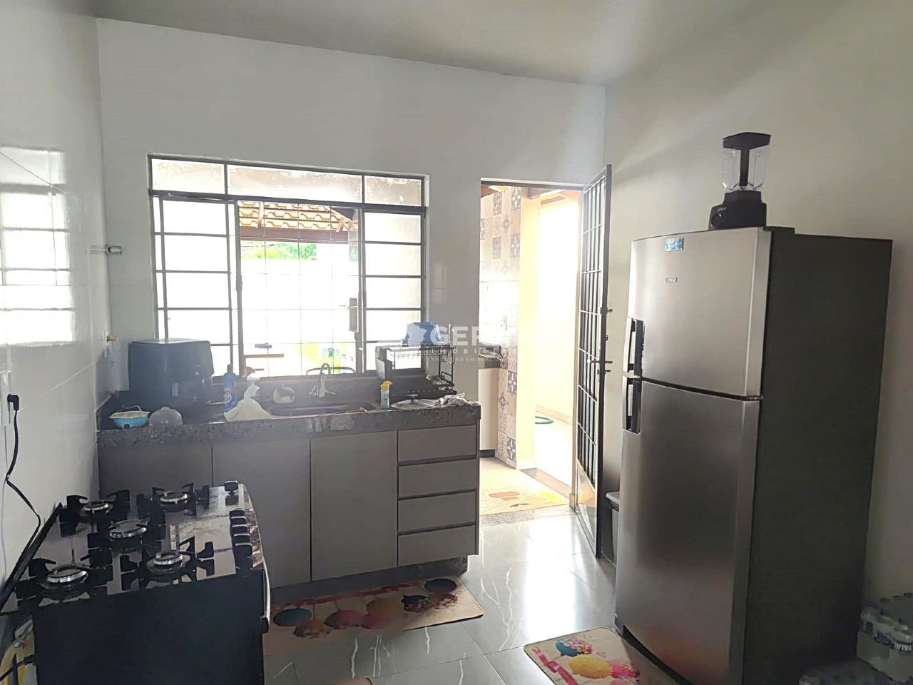 Casa à venda no CHORO: 04 - COZINHA