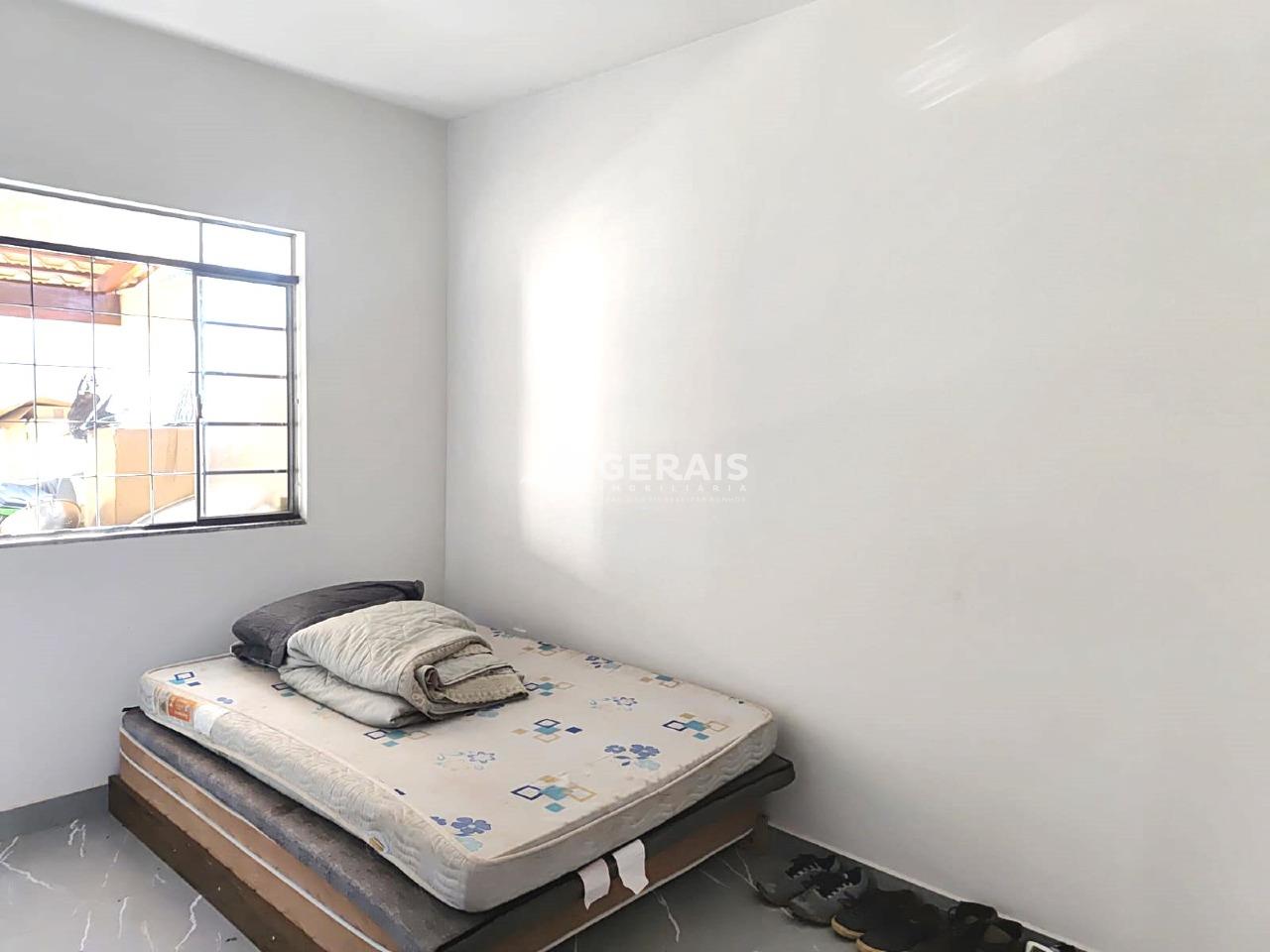 Casa à venda no CHORO: 07 - QUARTO 03 SUÍTE