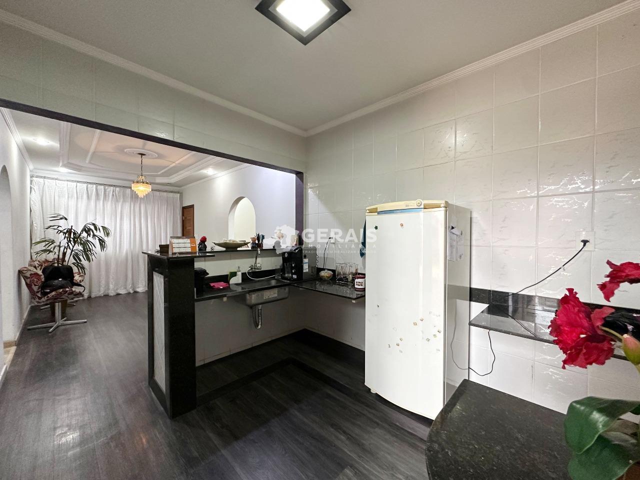 Casa à venda no SANTA CLARA: 06- COZINHA 01