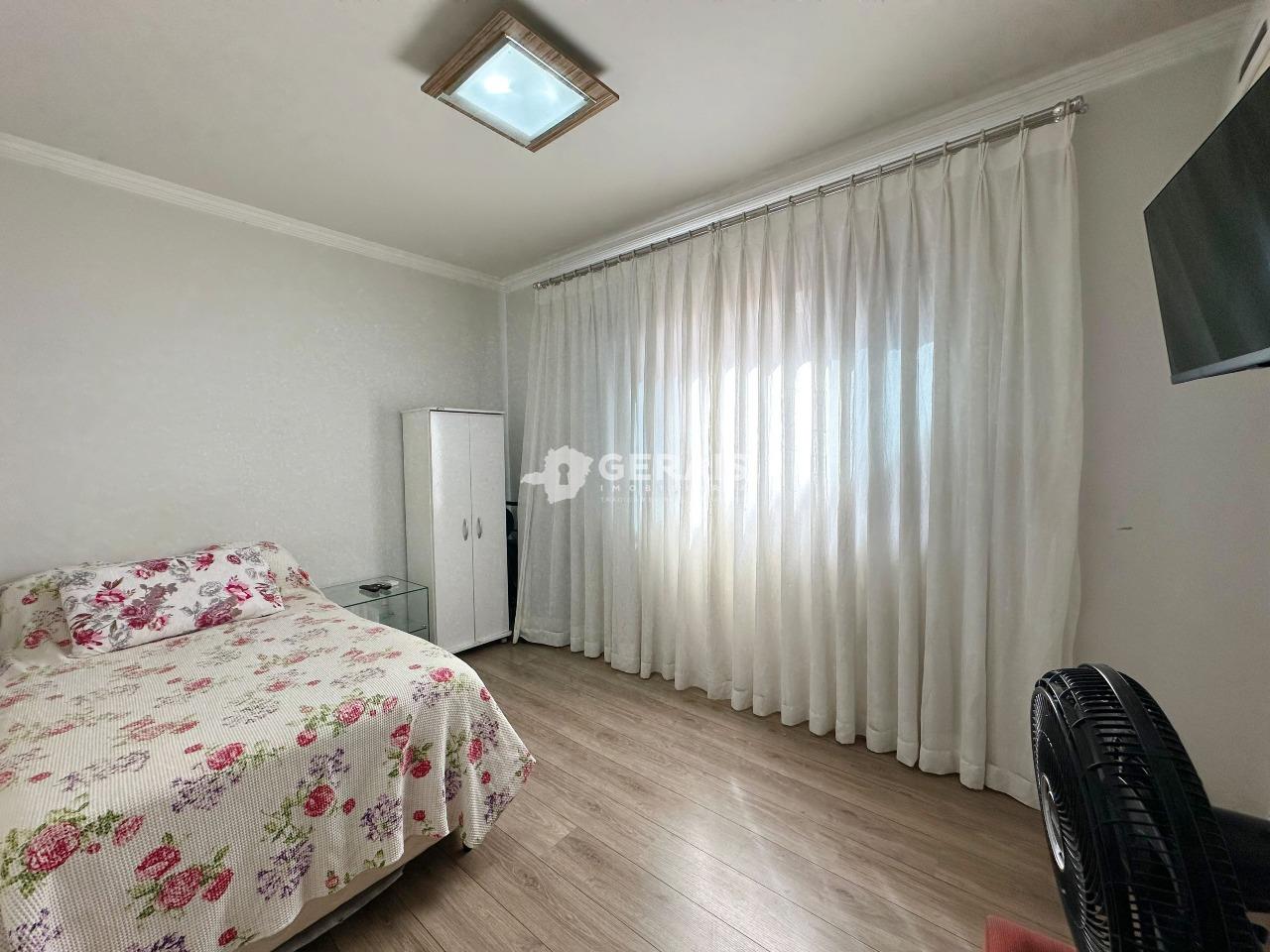 Casa à venda no SANTA CLARA: 08- QUARTO 02