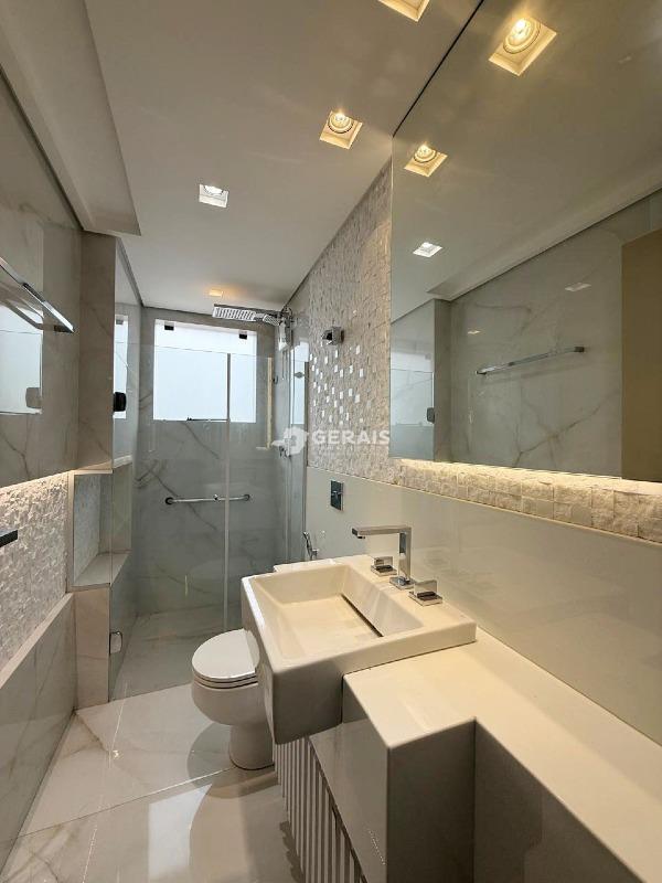 Apto Cobertura Triplex à venda no CENTRO: 06- BANHO SOCIAL