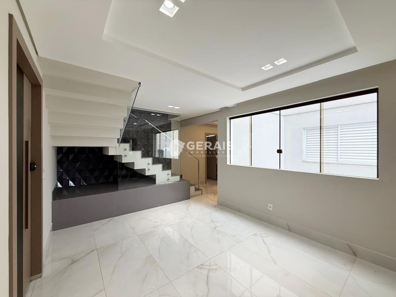 Apto Cobertura Triplex à venda no CENTRO: 04- SALA 01