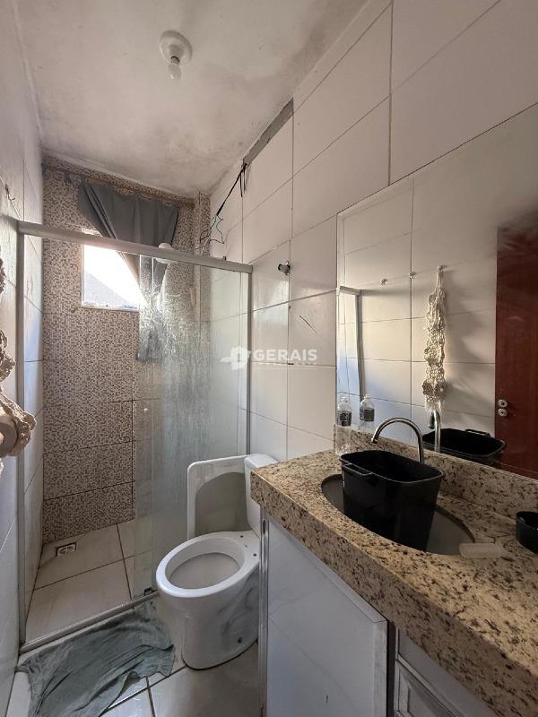 Sobrado à venda no JARDIM CANDIDES: 07 - BANHO SOCIAL