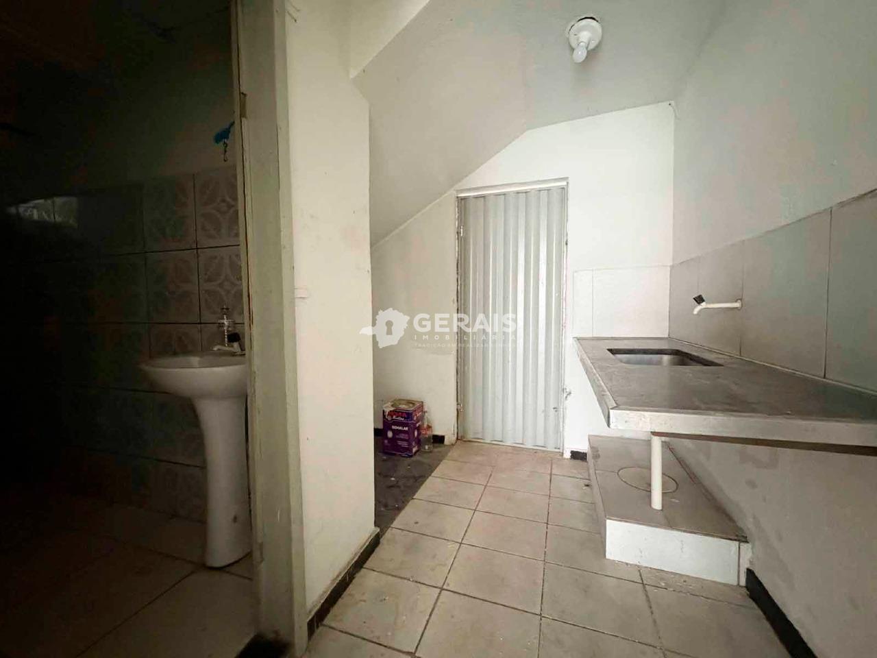 Loja para aluguel no LP PEREIRA: 07- BANHEIRO