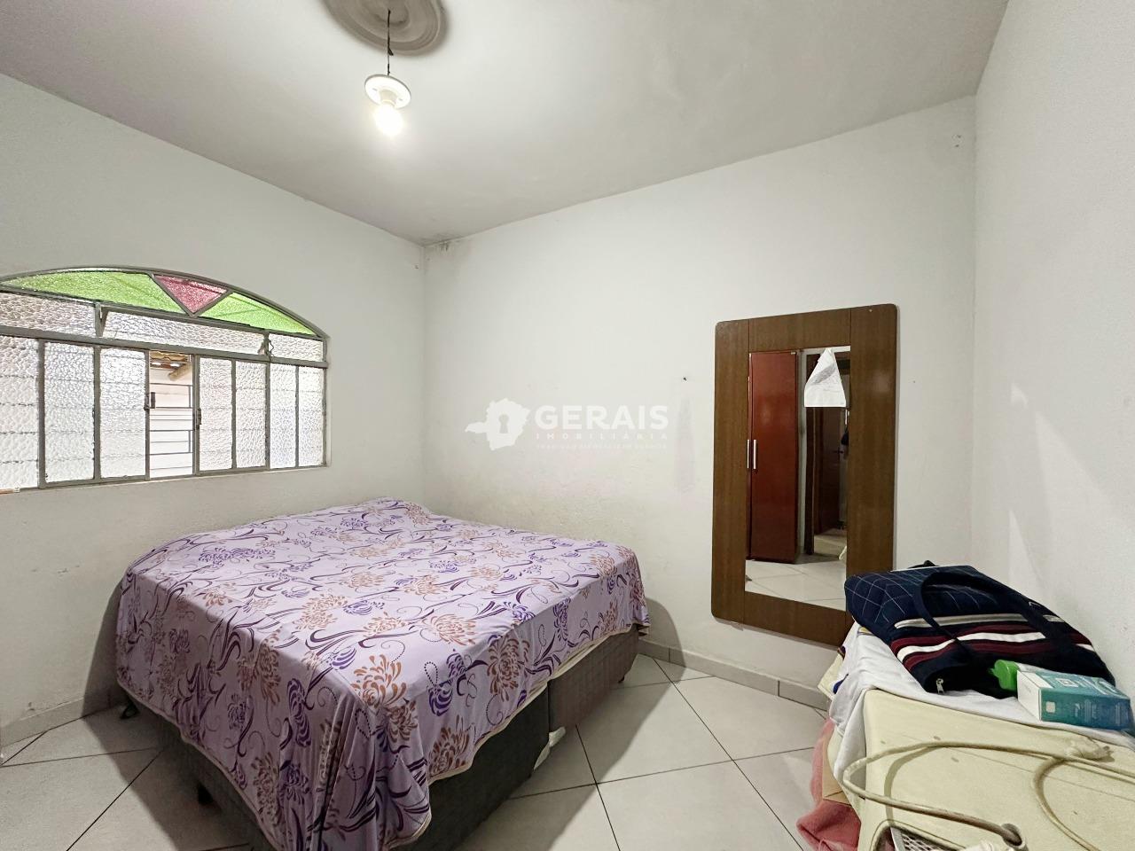 Casa à venda no HALIN SOUKI: 05- QUARTO 01