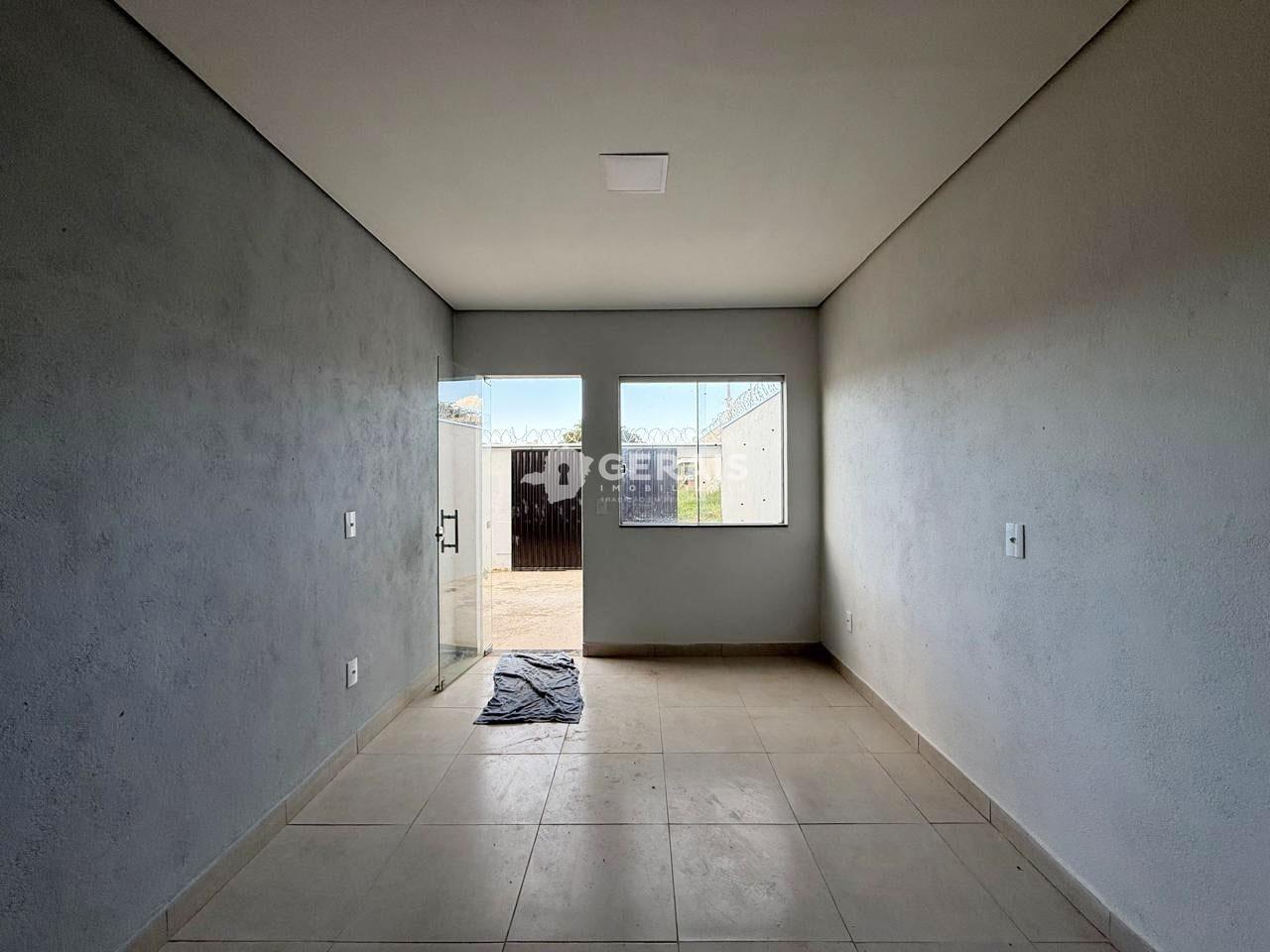 Casa à venda no SANTOS DUMONT: 03 - SALA