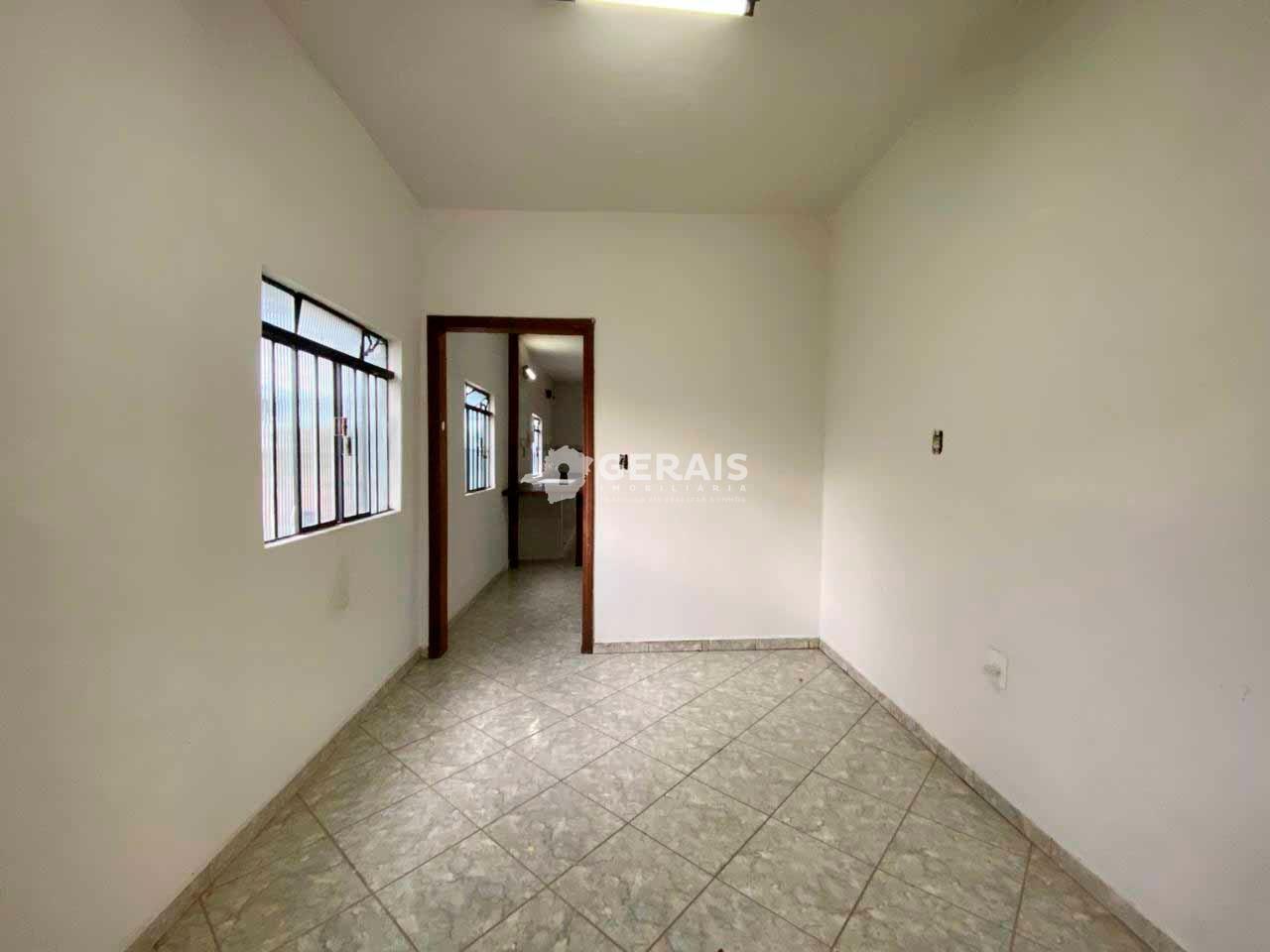 Casa para aluguel no CENTRO: 03 - SALA