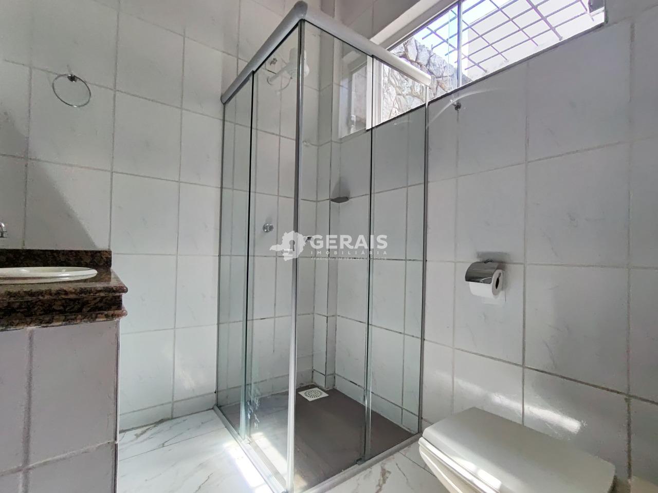 Casa para aluguel no FRANCISCO MACHADO FILHO: 08 - BANHO SOCIAL