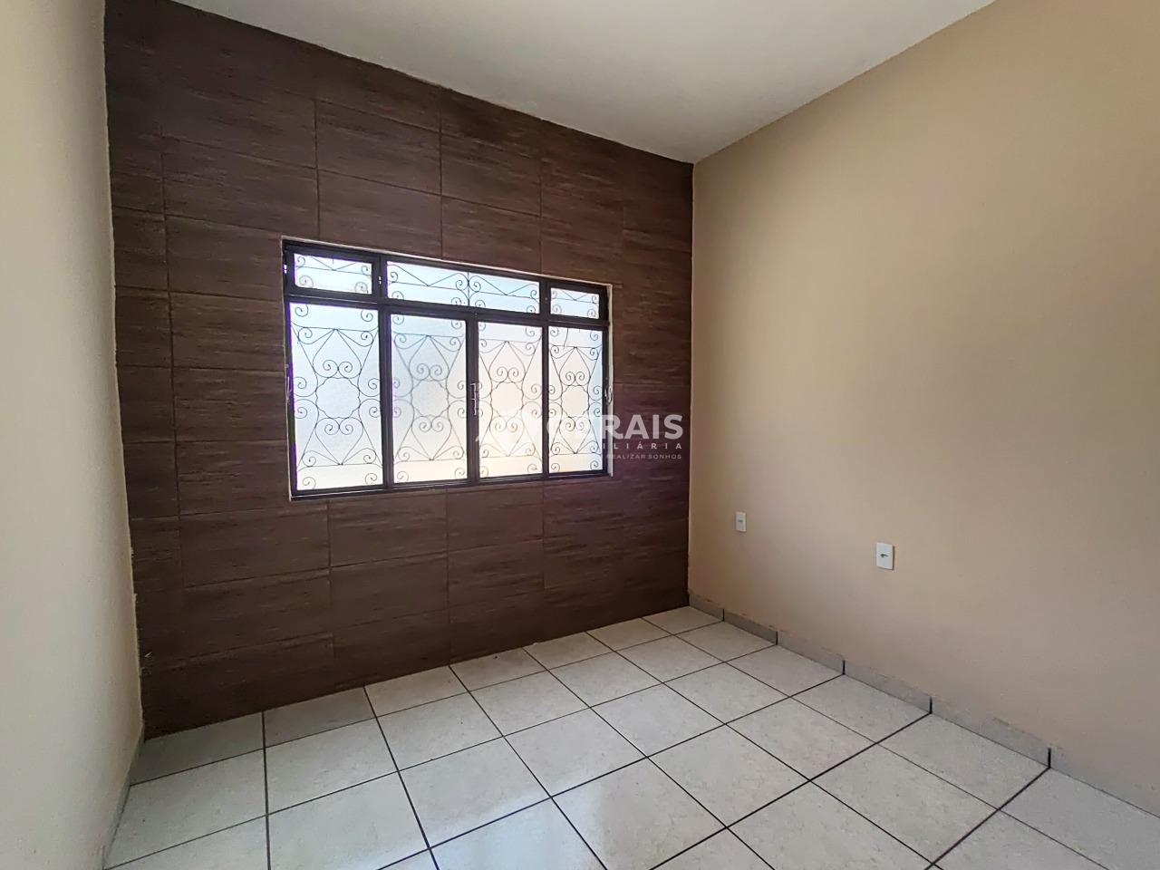 Casa para aluguel no FRANCISCO MACHADO FILHO: 04 - QUARTO 01