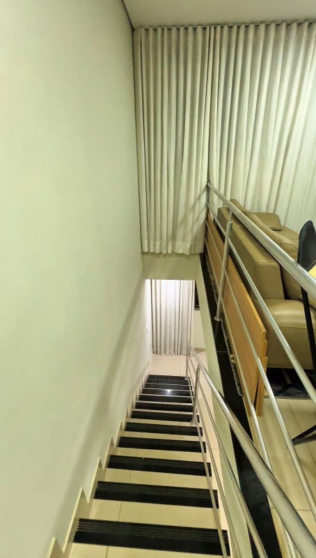 Cobertura à venda no Candelária: 