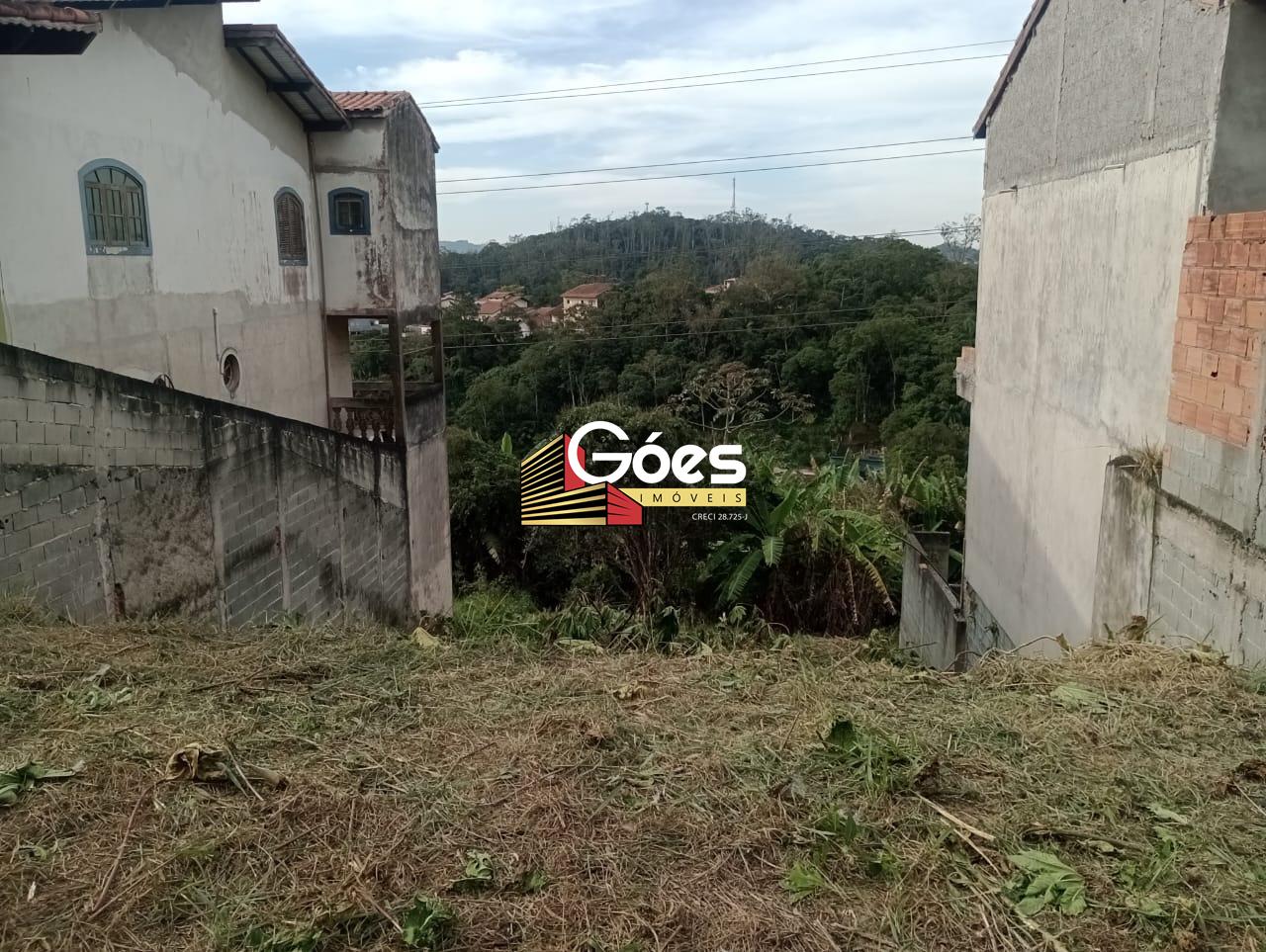 Terreno à venda em Centro Alto: 