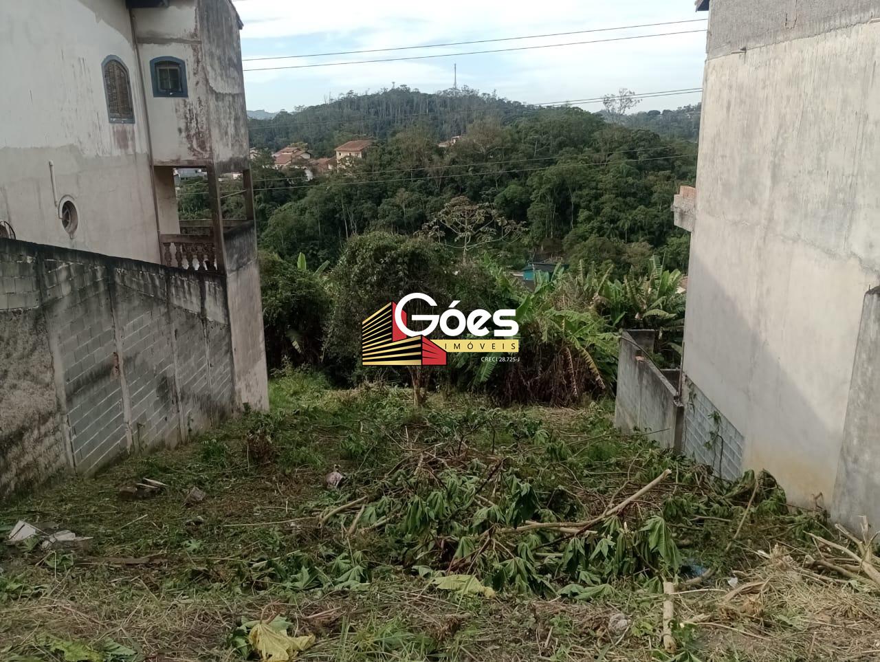 Terreno à venda em Centro Alto: 