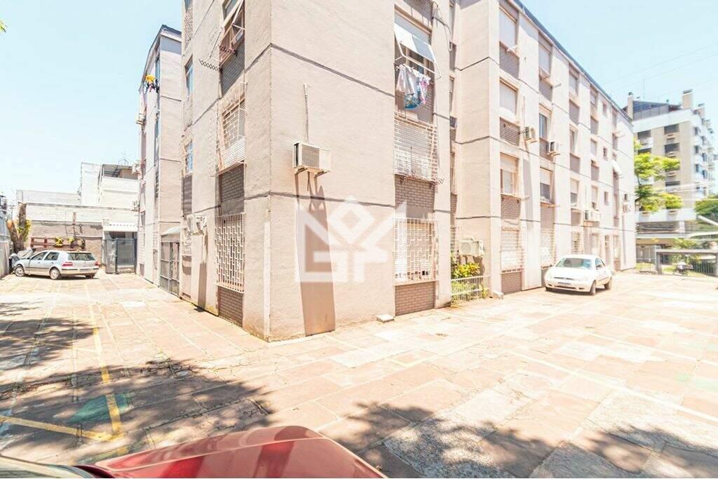 Apartamento com 2 quartos à venda, 48m² - Passo Da Areia - Porto Alegre: 