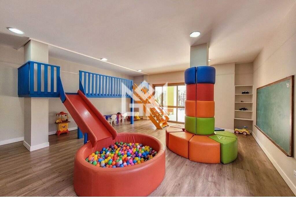 Apartamento com 3 quartos à venda, 139m² - Menino Deus - Porto Alegre: 