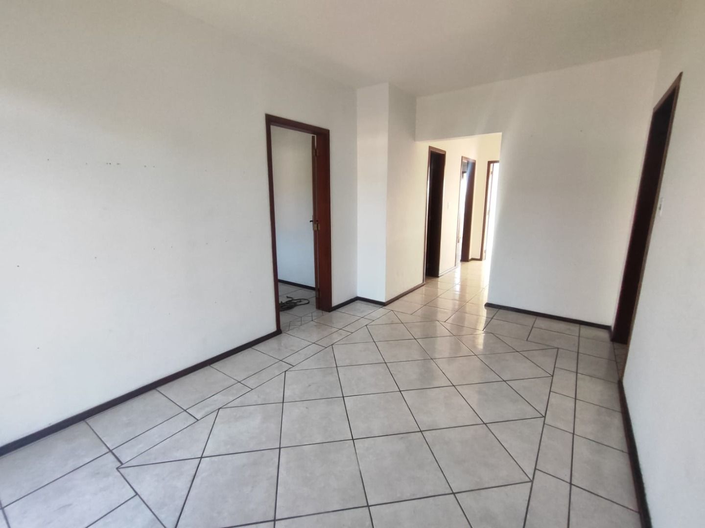 Apartamento com 2 quartos para aluguel, 65m² - Vila Vista Alegre - Cachoeirinha: 