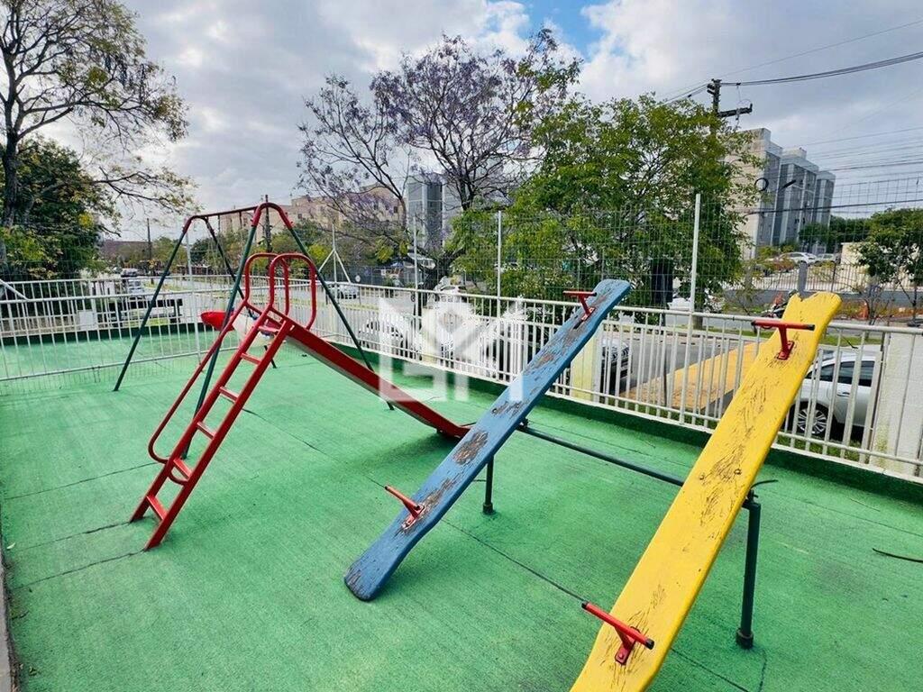 Apartamento com 2 quartos à venda, 39m² - Jardim Leopoldina - Porto Alegre: 
