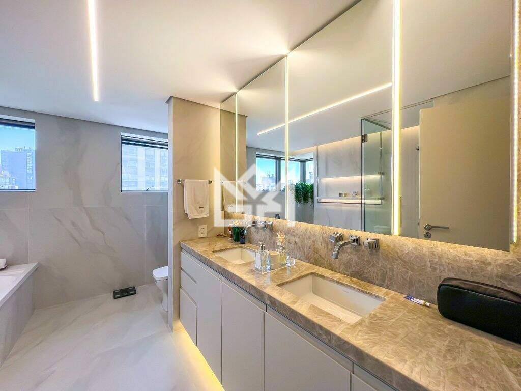 Apartamento com 3 quartos à venda, 290,67m² - Mont'Serrat - Porto Alegre: 