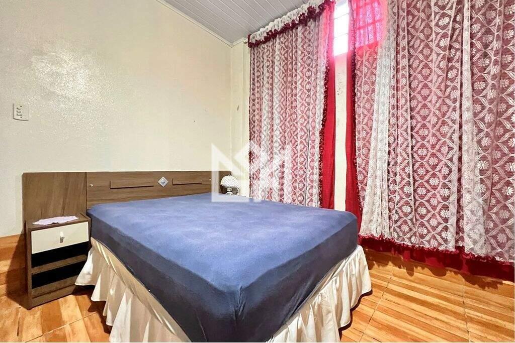 Casa com 5 quartos à venda, 240m² - São José - Canoas: 