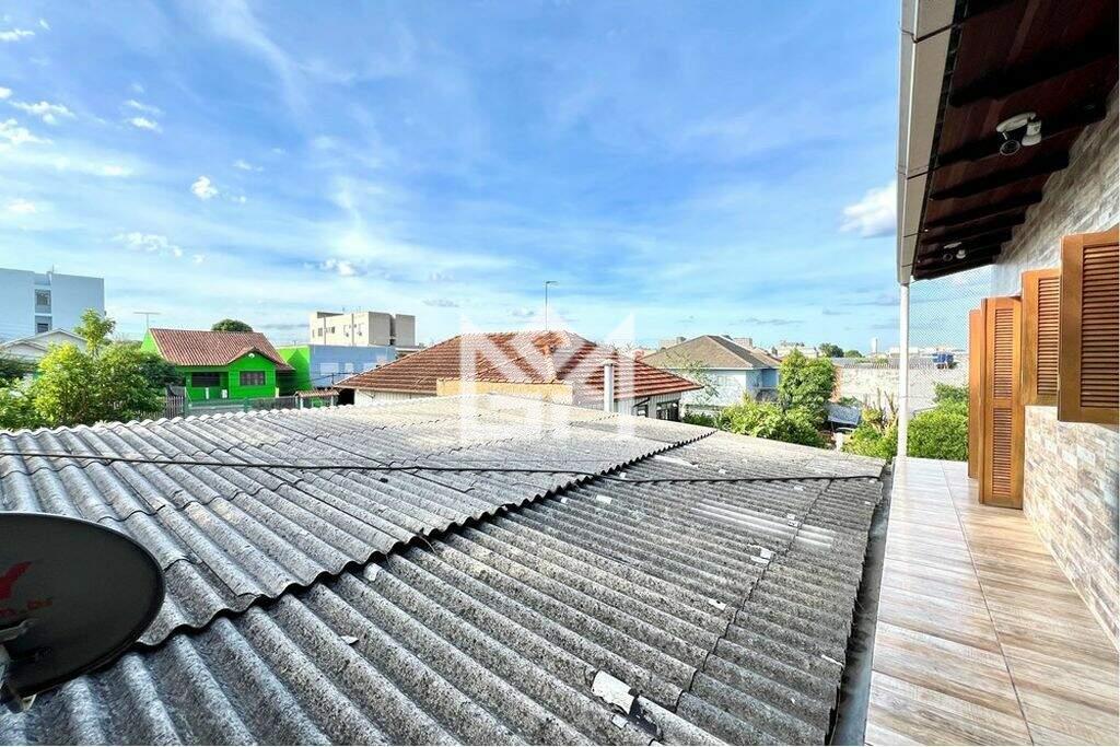Casa com 5 quartos à venda, 240m² - São José - Canoas: 