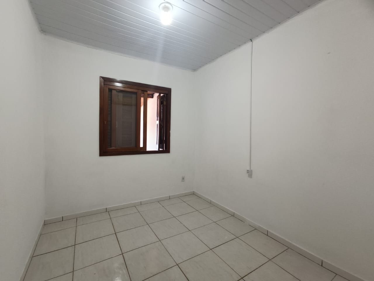 Casa com 2 quartos para aluguel, 80m² - Auxiliadora - Gravataí: 