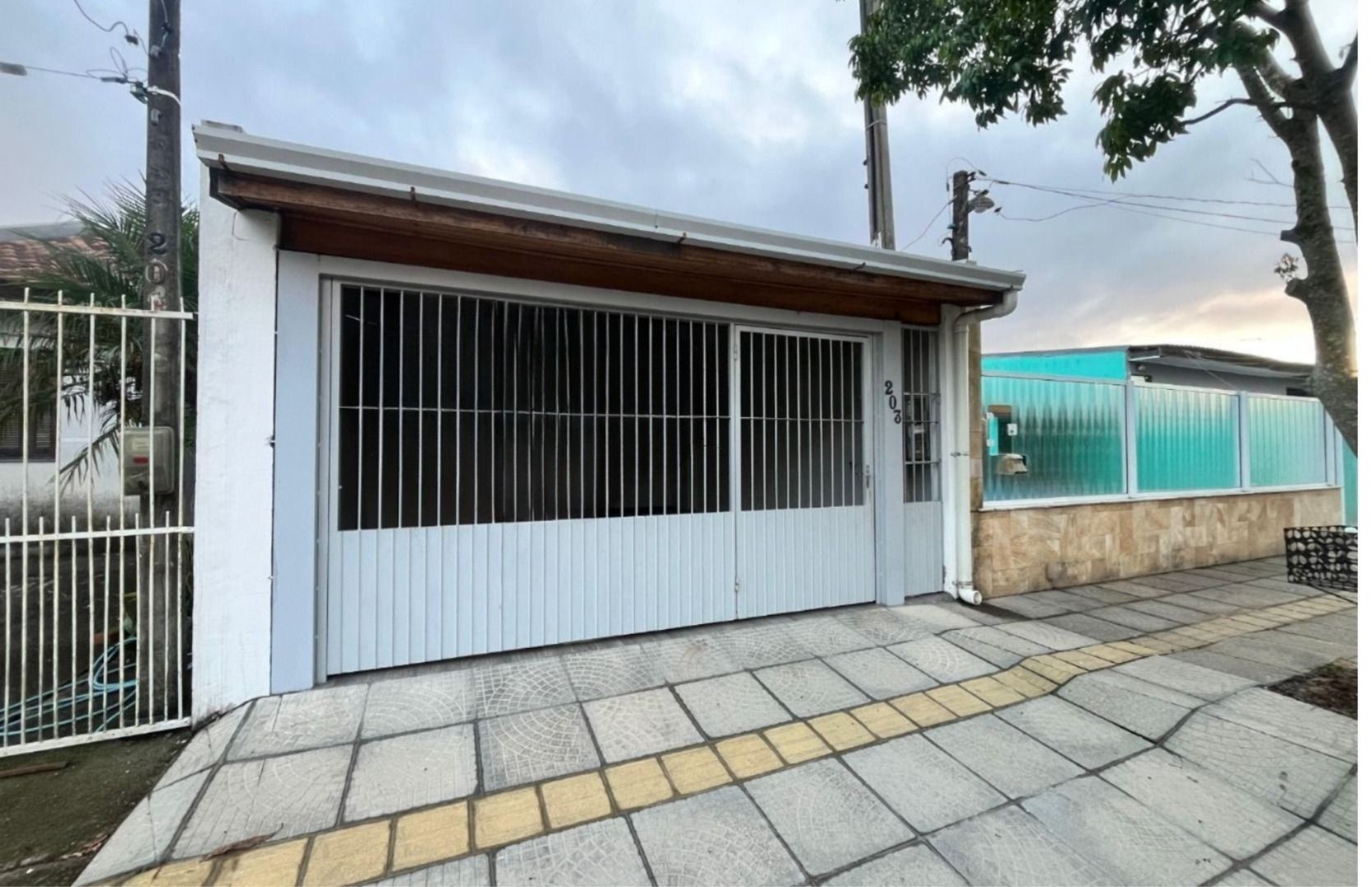 Casa com 2 quartos para aluguel, 80m² - Auxiliadora - Gravataí: 