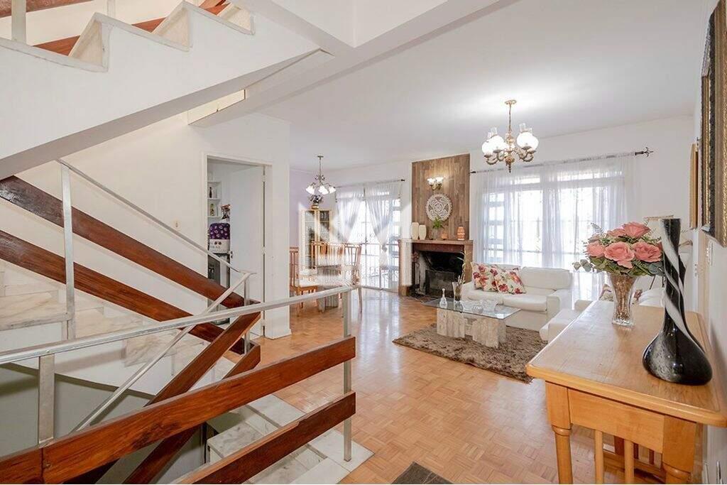 Casa com 3 quartos à venda, 300m² - Jardim Itu Sabará - Porto Alegre: 