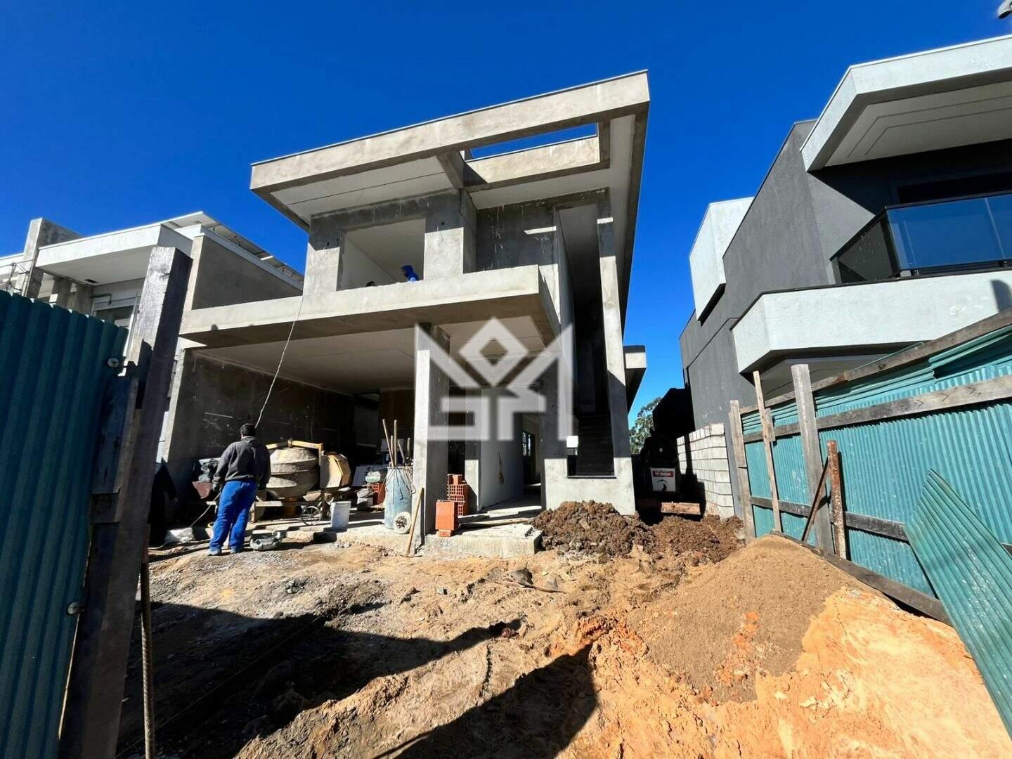 Casa com 3 quartos à venda, 235m² - Centro - Gravataí: 