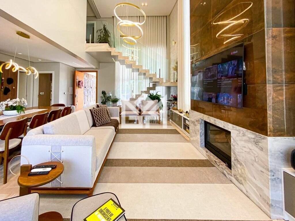 Casa com 3 quartos à venda, 247m² - Centro - Gravataí: 