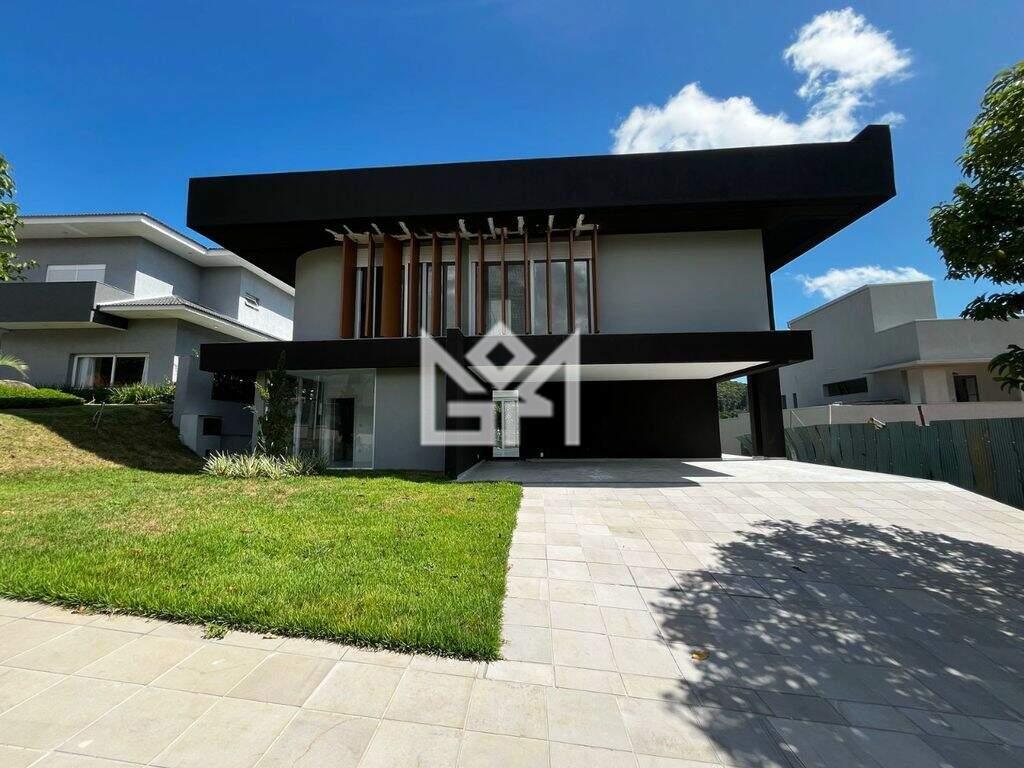 Casa com 4 quartos à venda, 250m² - Vila Nova - Porto Alegre: 