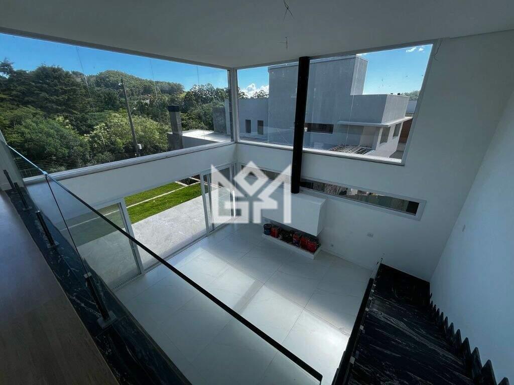 Casa com 4 quartos à venda, 250m² - Vila Nova - Porto Alegre: 