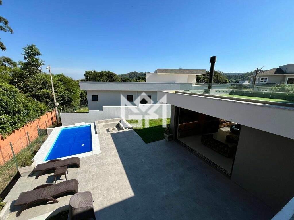Casa com 4 quartos à venda, 350m² - Vila Nova - Porto Alegre: 