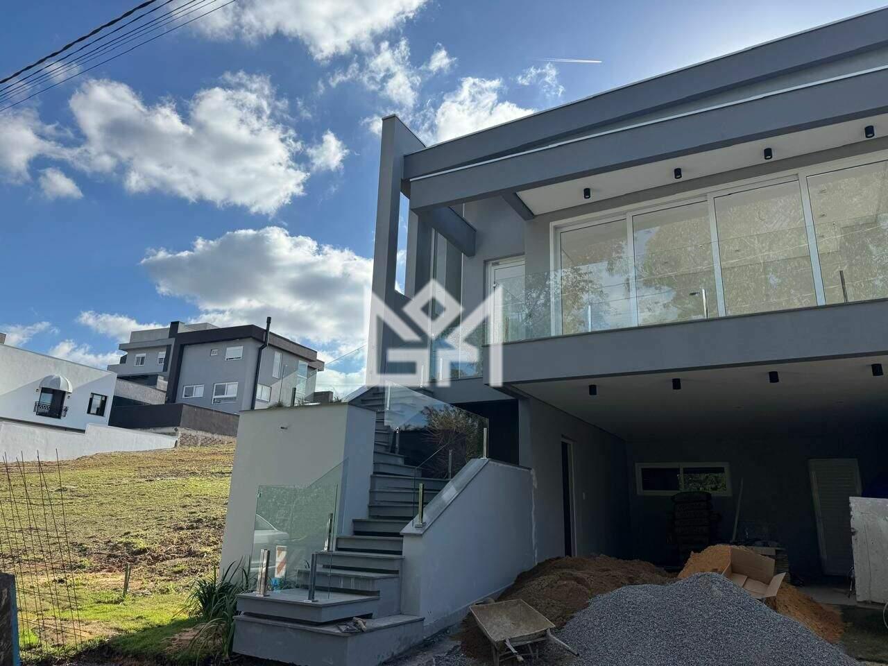 Casa com 3 quartos à venda, 203m² - Centro - Gravataí: 