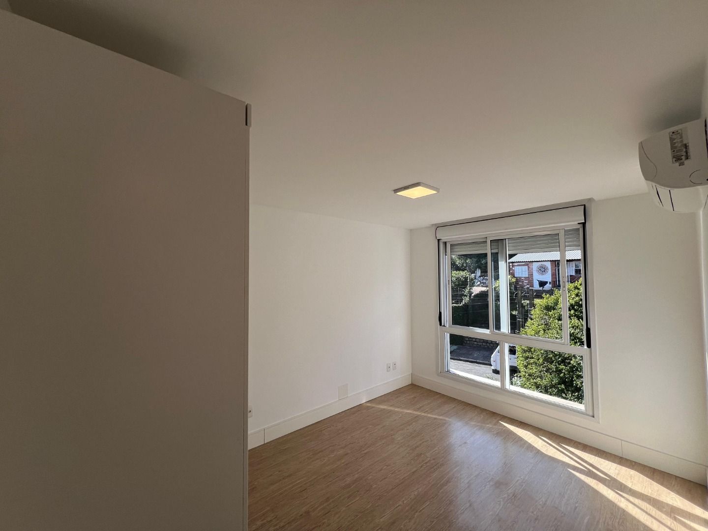 Casa com 5 quartos para aluguel, 250m² - Cascata - Porto Alegre: 