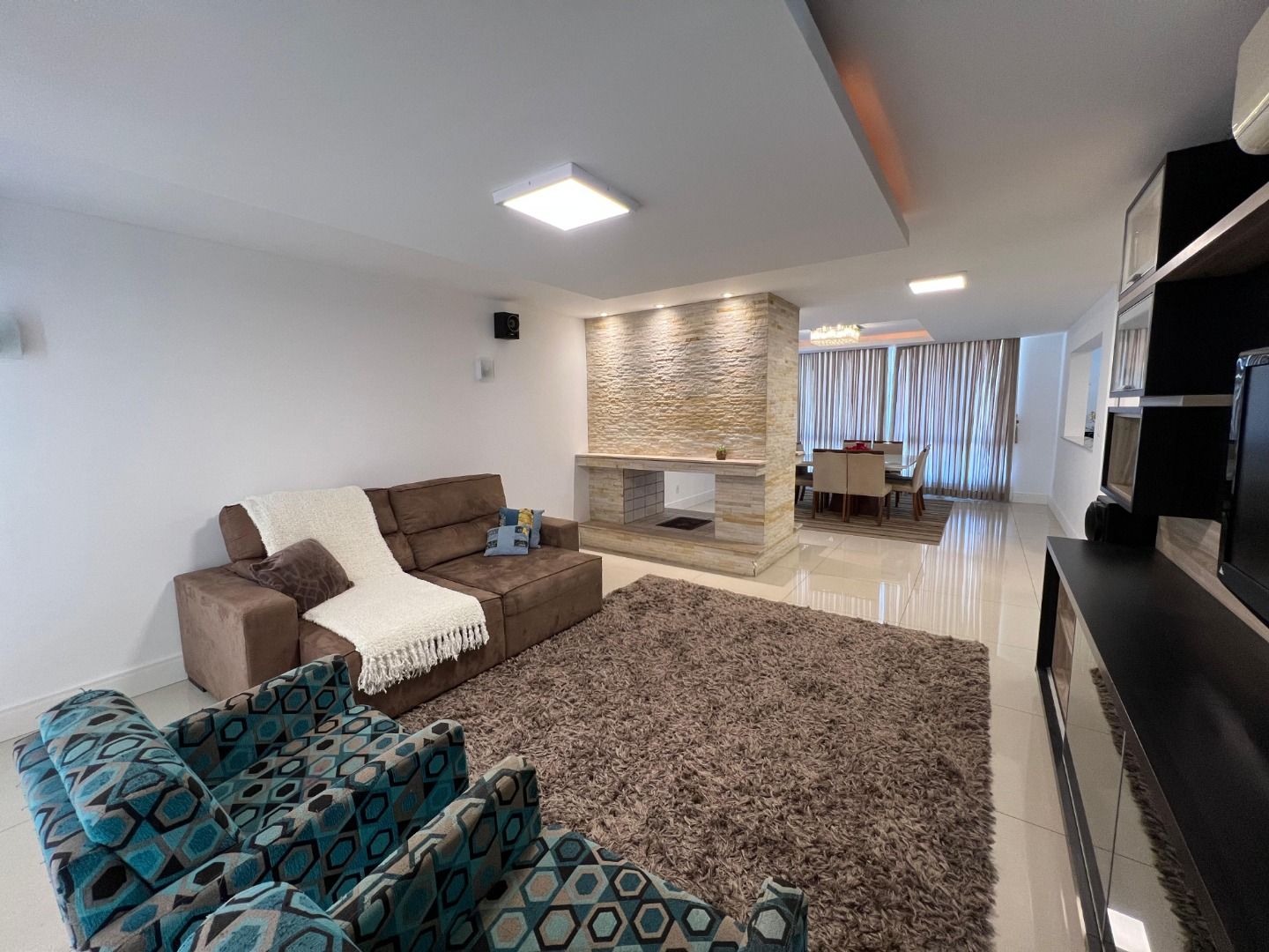Casa com 5 quartos para aluguel, 250m² - Cascata - Porto Alegre: 