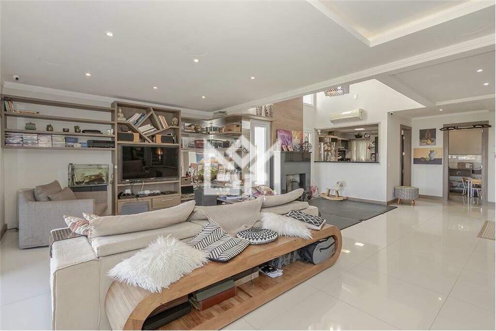 Casa com 4 quartos à venda, 631m² - Vila Assunção - Porto Alegre: 