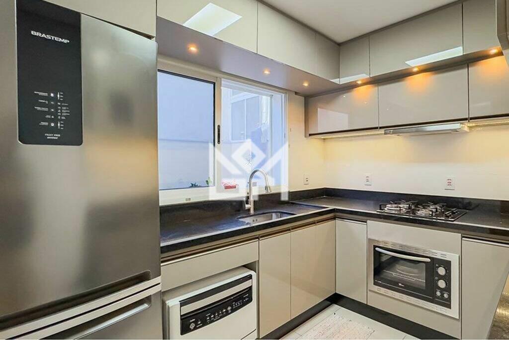 Casa com 3 quartos à venda, 158m² - Vila Ipiranga - Porto Alegre: 