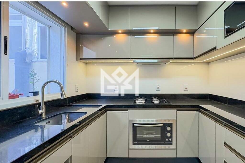 Casa com 3 quartos à venda, 158m² - Vila Ipiranga - Porto Alegre: 