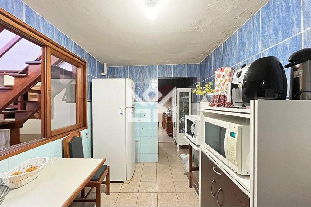 Casa com 2 quartos à venda, 263m² - Vila Nova - Porto Alegre: 