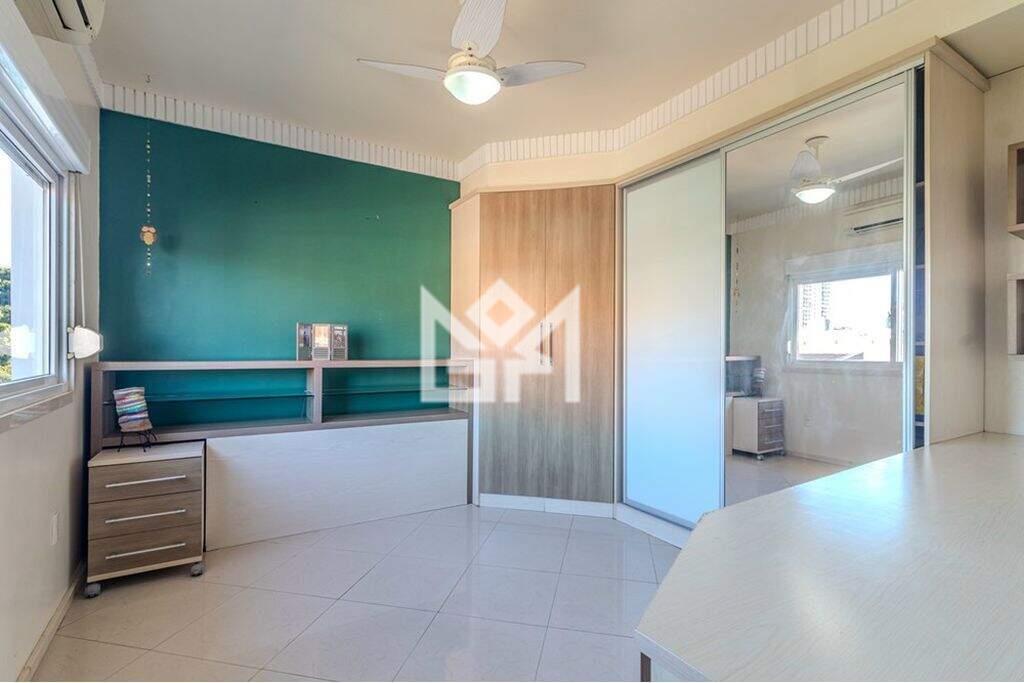 Casa com 3 quartos à venda, 369m² - Santa Maria Goretti - Porto Alegre: 