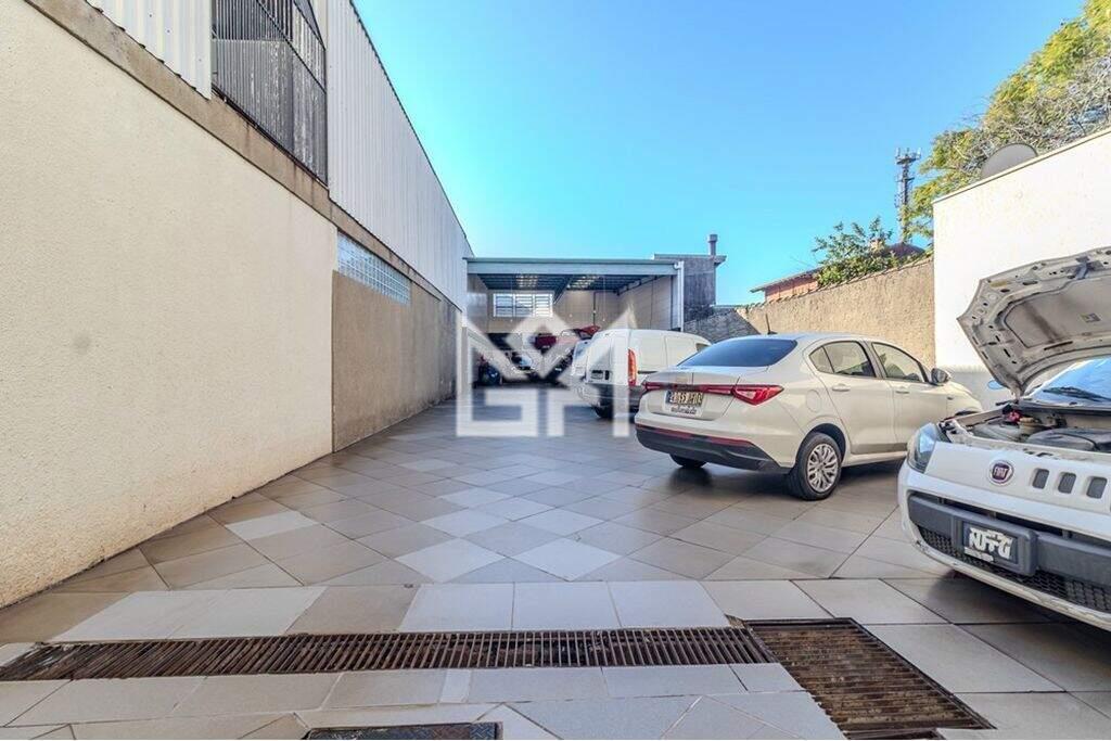 Casa com 3 quartos à venda, 369m² - Santa Maria Goretti - Porto Alegre: 