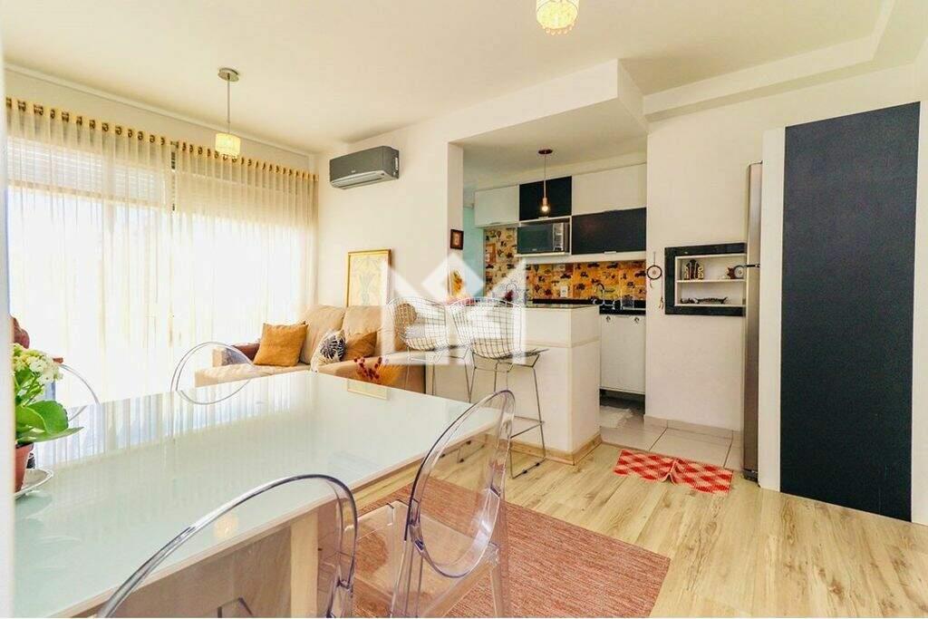 Apartamento com 2 quartos à venda, 63m² - Passo Da Areia - Porto Alegre: 
