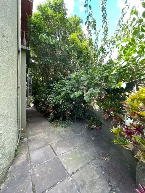 Casa com 2 quartos para aluguel, 94m² - Rio Branco - Porto Alegre: 